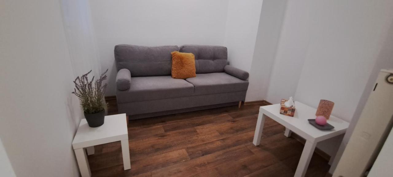 Sweet 16 Apartment In The Party District Budapeste Exterior foto